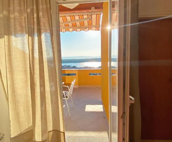 The Manzoni Family 1 Pensión 4*